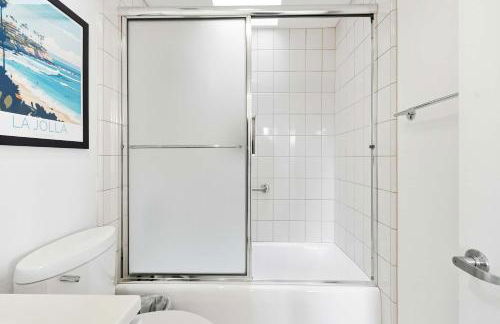 Luxury La Jolla Villa Ocean Views & Private Pool - Photo 40