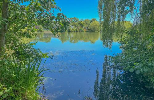 Platinum lakeside Lodge on resort with fishing - Foto 39