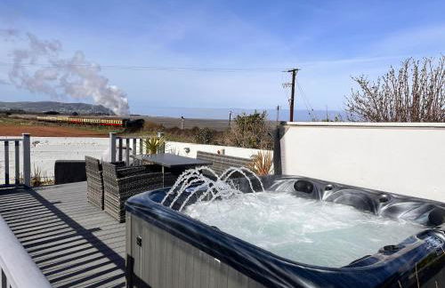 Blue Anchor House - Seaview, Hot Tub Apartments - Photo 35