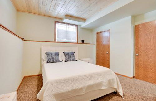 5 Mi to Sno-Eagles Trails Lakefront Getaway! - Photo 16