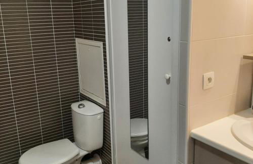 Patio Arena, appartement 2 étoiles, terrasse, parking, wifi, entrée et sortie autonomes, local vélos - Foto 12