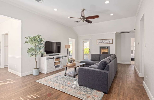 Home Pool 15 Minutes from DFW Airport - Foto 10