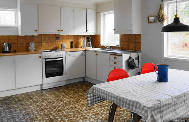 6 Person Holiday Home in Askeron - Photo 5