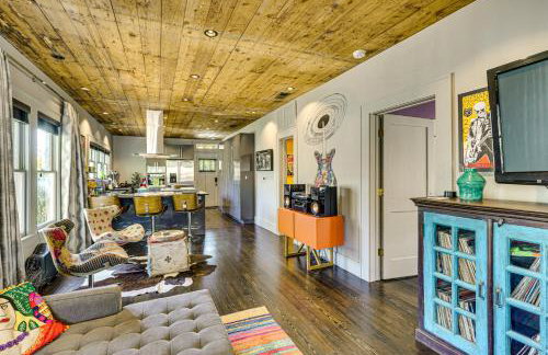Walk to SoCo: Home w/ Decks & City Views in Austin - Foto 6