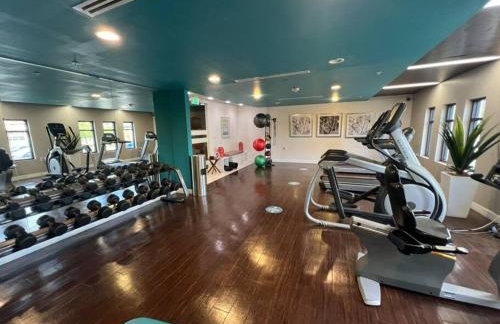 Cozy Apartment in Heart of Encino 104 - Foto 18