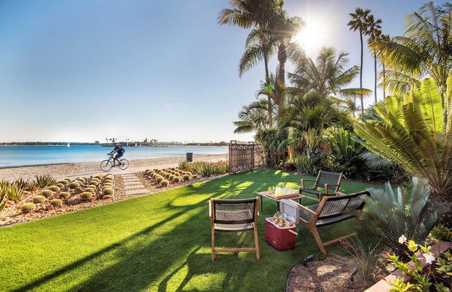 Endless Summer by Avantstay Serene Beachfront Escape w/ Sunset Views! - Photo 23