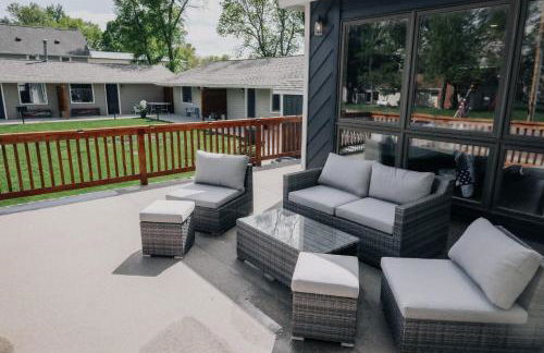 Blue Water Bungalows - Photo 23