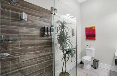 Prime location very close to downtown! - Photo 26