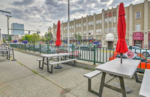 Modern Downtown Apt - Walk to Parks and Cafes! - Photo 22