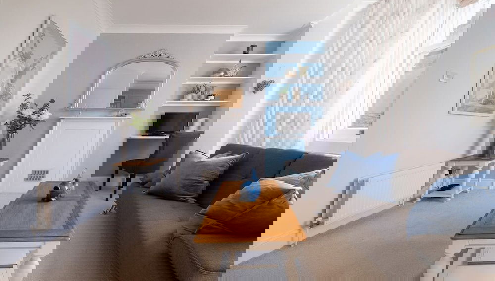 Host Stay Regency Square Apartment - Foto 1, Habitación