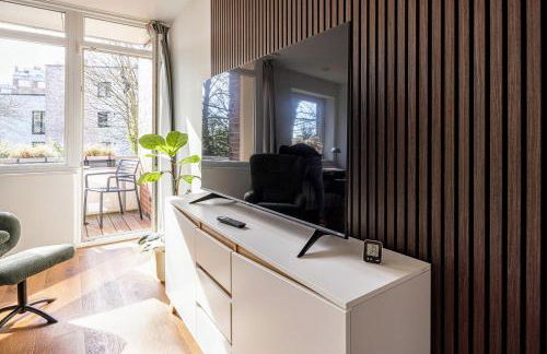 have-a-nice-Stay - nahe Bahnhof - 20 Minuten nach Hamburg - trotzdem ruhig gelegen - 6 Minuten zu Fuß ins Zentrum Ahrensburg - modern eingerichtet - Foto 18