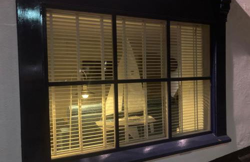 FROM BBC1s BEYOND PARADISE - - Prospect House - - 17th Century Character COTTAGE - - CONNECTING APARTMENTS - - Kids Bunk Room - - Free Public Parking - Foto 34