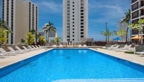 Diamond Head and Ocean views with King Bed and Parking - Photo 4, sunbed