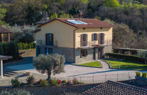Villa Acquaviva with Panoramic, Private Pool and Gym - by PosarelliVillas - Foto 60
