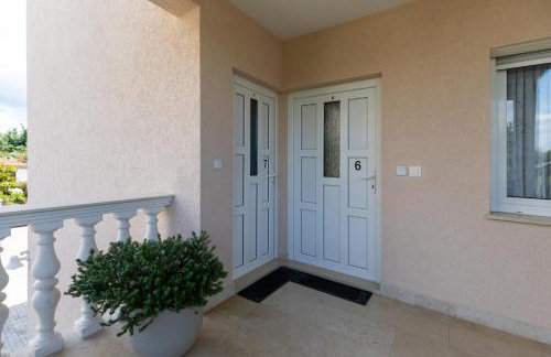 Apartments Lidija Matošević - Photo 4