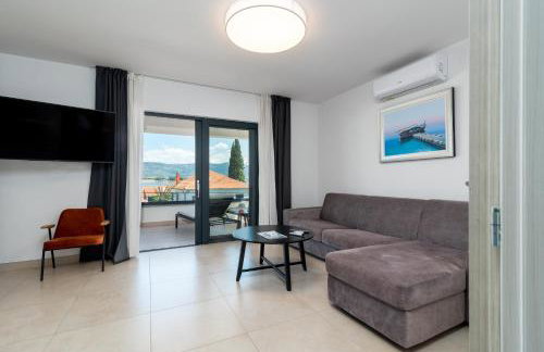 Maca Apartments & Suites with Heated pool near beach 50m - Foto 32