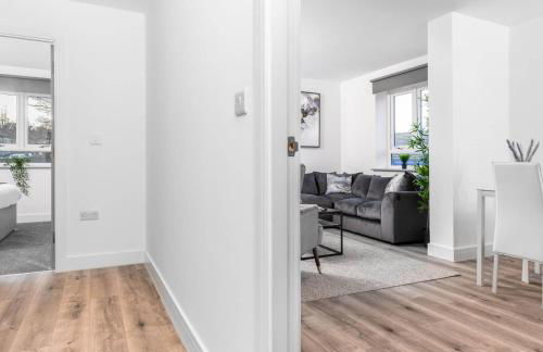 Stylish 2 Bed Apartment - Balcony - Private Parking - Netflix 4MC - Foto 25