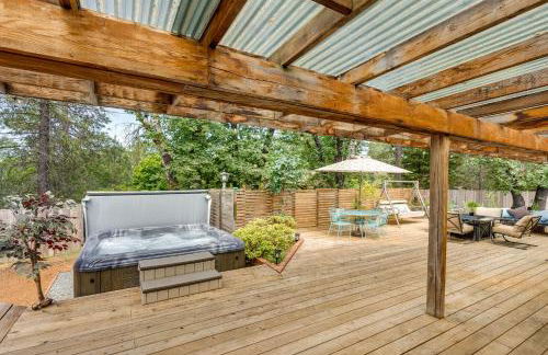 Modern Meadow Vista Vacation Home with Spacious Deck - Photo 21