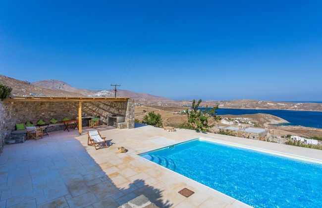 Spacious 6 Bdrm Stone Villa With Pool - Foto 2