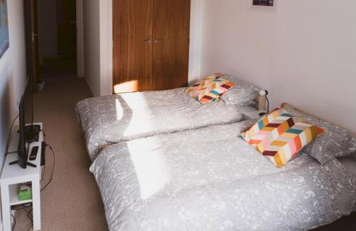 Lovely 2-Bed Flat Glasgow Harbour FREE parking - Pass the Keys - Foto 19