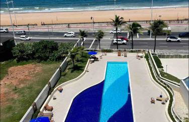 Charmoso Apartamento a beira mar - Foto 1