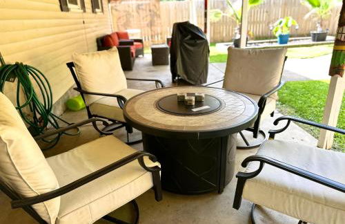 Kikis Tikis! Fun Themed Home - Foto 24