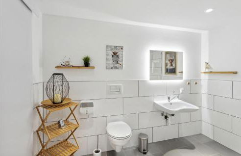 1 Bedroom Lovely Apartment In Nieheim - Foto 15