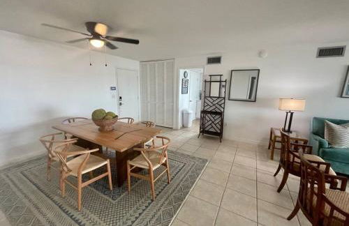 Lakefront Duplex with Pontoon Boat 2 Bedroom Home - Foto 10