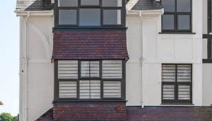 Stylish Apartment with Sea Views & Parking - Foto 5