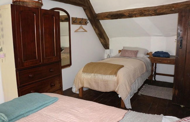 15th Century 3 Bedroom Cottage & Delightful Garden - Photo 5