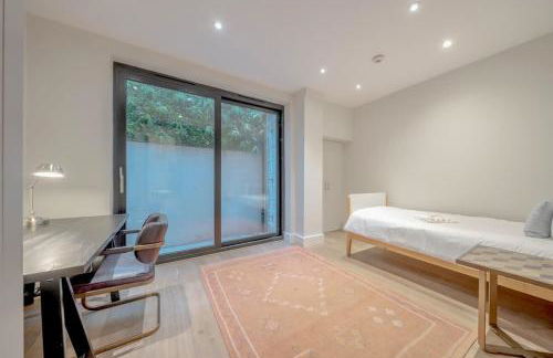 Stylish 3-floor 3bed home with garden near river - Foto 34