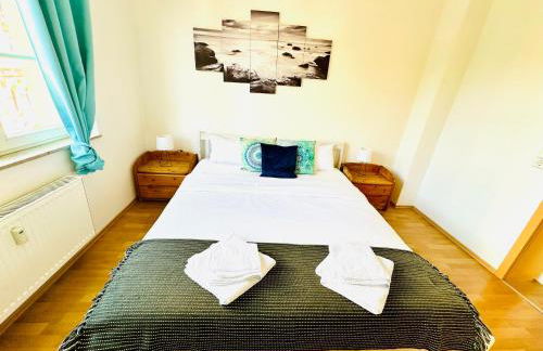 Stötteritz Holiday Apartment - 3 Rooms - 6 People - 5 beds - Balcony - Great public transport 11 minutes to the city - Foto 18