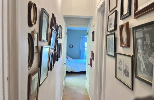 Historic McDowell House Antique Charm by Hospital - Foto 4