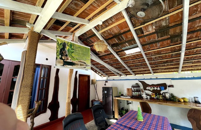 100 Steps To Beach Surf Home - Photo 4