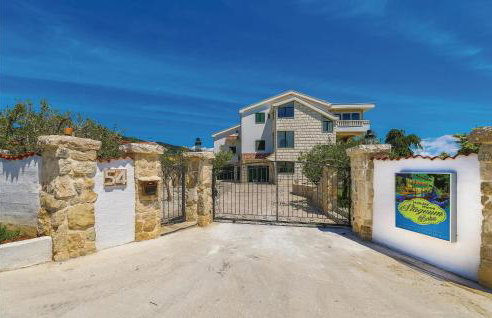 Gorgeous Home In Trogir With Sauna - Foto 14