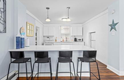 Cozy 1 BR Apt - 3 Blocks to Beach - Sleeps 6 - Foto 9