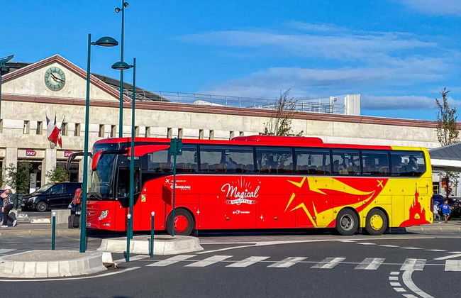 Autobús entre los aeropuertos de Orly o Charles de Gaulle y Disneyland® París - Foto 2