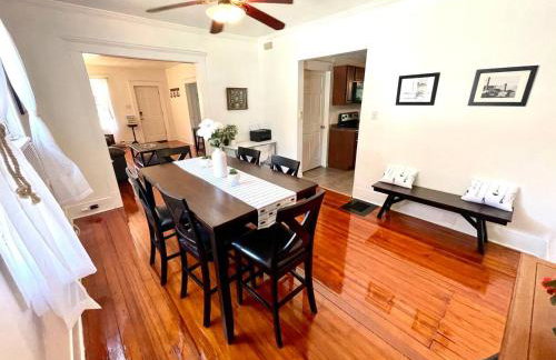 ENTIRE UNIT- Charming Century Home in Harbour Town - Foto 8