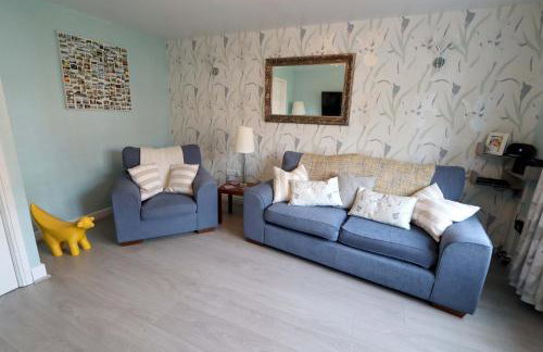 In Our Liverpool Home Sleeps 5 in 2 Double & 1 Single Bedrooms - Foto 1