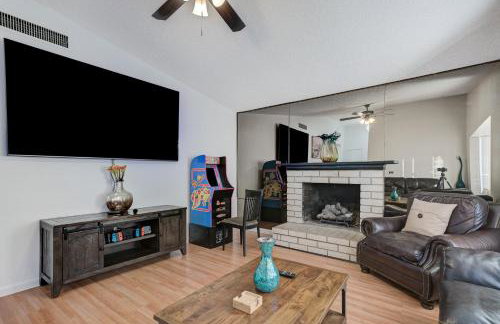 Strip-side Villa, 6 Beds, Pool, Mini Golf, Karaoke - Foto 3