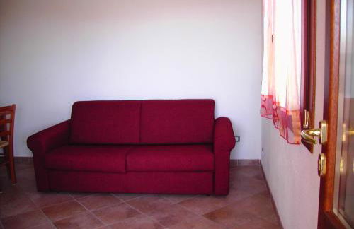 Lisa's lovely house - Photo 9