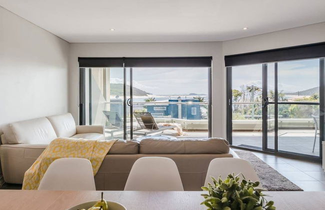 SOLARIS at Fingal Bay - Photo 1