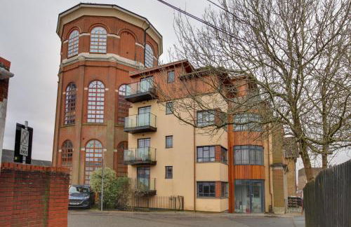 Niche Water Tower Apartments - Foto 1