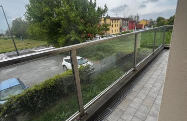 Modern Apartment with Balcony 2 Bedrooms & 2 Bathrooms near Cremona Fair - Photo 12