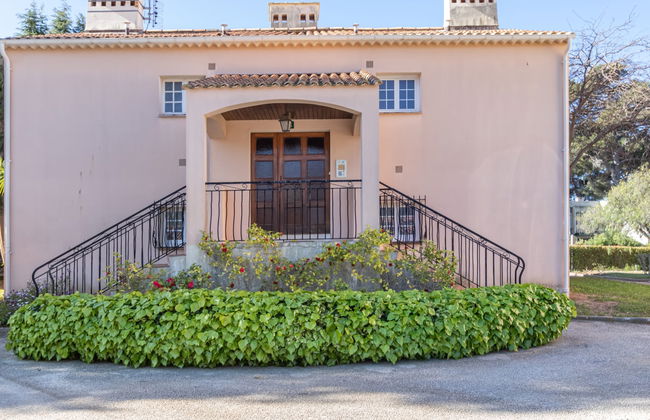 1 bedroom Apartment in Carqueiranne with garden - Photo 5