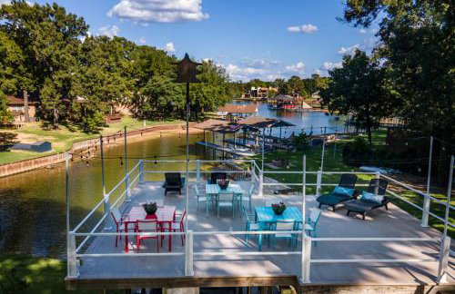 The Susser Estate with Dock Hot Tub Game Room - Foto 3