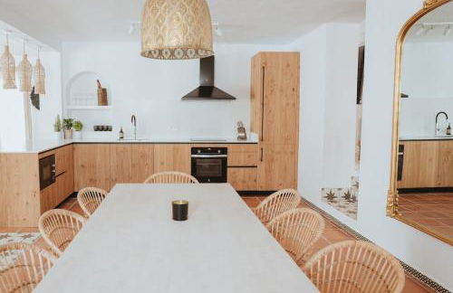 Villa Aroha - Huge Villa, Sea Views & 2 pools - Foto 50