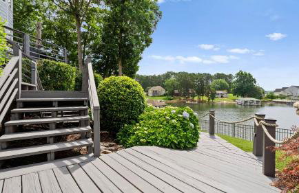 Private Dock, Pool + Hottub, Game Room, Firepit Paradise Pointe by Avantstay - Foto 115