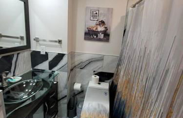 Contemporary bliss-newly renovated cozy villa! - Foto 44