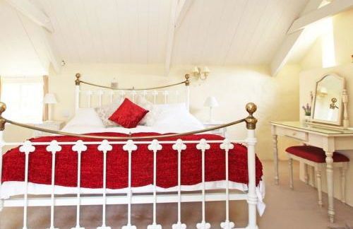 Meadowside Cottage, Characterful Grade 2 Listed Cottage near to Wadebridge and Padstow - Foto 8